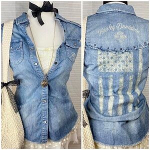 ♡ light washed button up denim vest top ♡